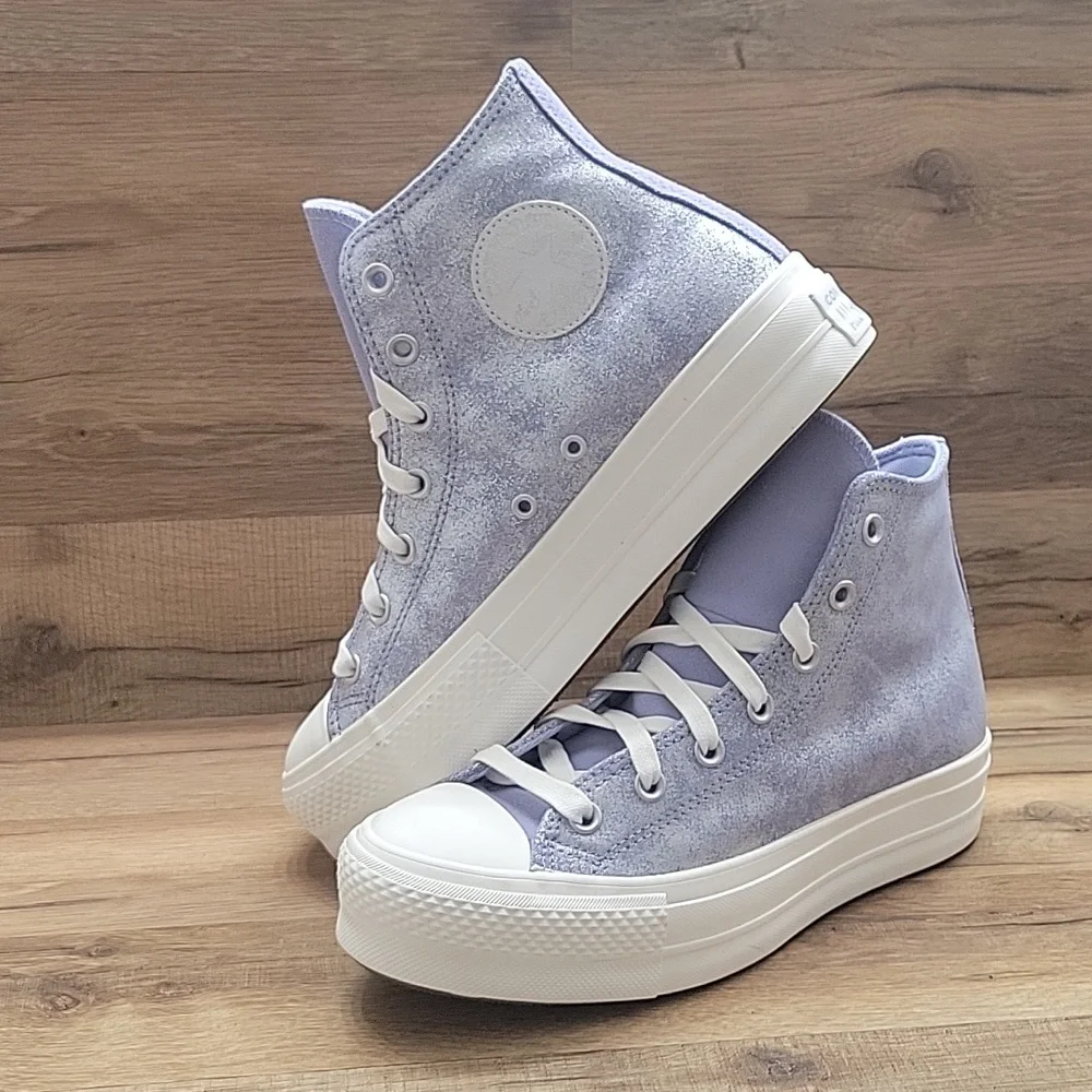 Converse high top Brand new platform in the box.